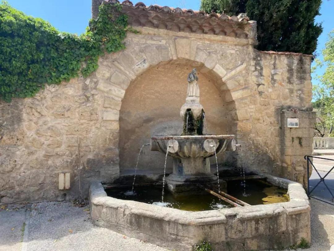 Bastide De L'Oliveraie Avec Jacuzzi Jouques المظهر الخارجي الصورة